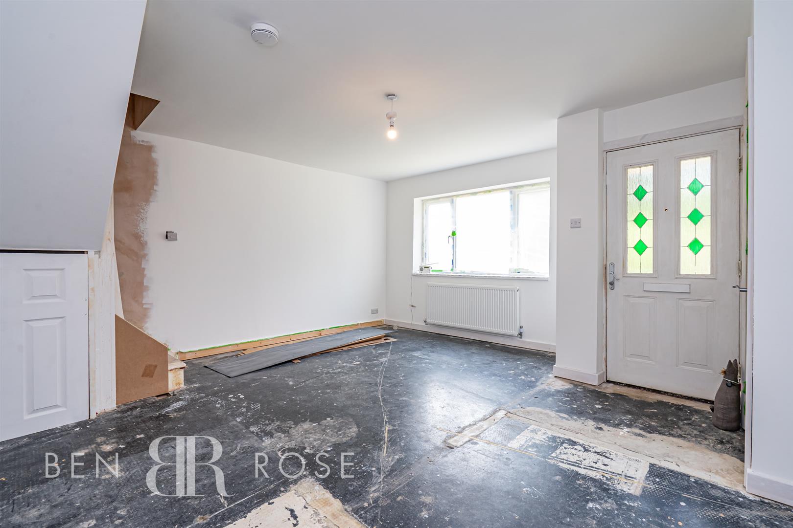 2 bed property in Higher Meadow, Leyland